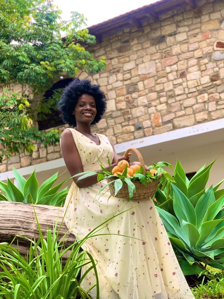 PRGirlMedia's tweet photo. A moment with Margaret in her garden! πππ
Our 19th entry in the #LifeIsAPeach Model Search.
Thank you and good luck!!!
#PRgirl2022 #PRgirlMedia #LifestylePR #CorporatePR #Lusaka #Zambia
*Audition deadline is midnight, 23 January 2022* https://t.co/2q3mMtlFBp
