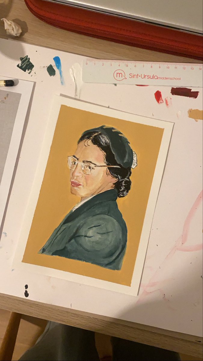 yenthe_dr's tweet photo. HELP A GIRL OUT PT 1

Voor mijn afstudeerproject maakte ik dit kunstwerk. Ik zette enkele vrouwelijke activisten in de spotlight. Feministen die een grote impact hebben geleverd op onze maatschappij vandaag de dag. 

Ik wil dit werk verkopen/doorgeven

SHAREN! https://t.co/2ii898fkbF