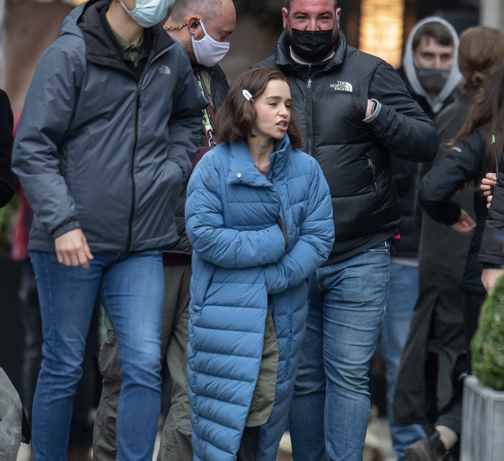 cIarkethings's tweet photo. emilia clarke filming “secret invasion” 🤘 https://t.co/qoDLHb4zmR