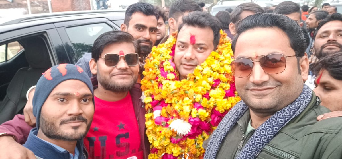 AnujBendo's tweet photo. आज भारतीय जनता पार्टी के अधिकृत प्रत्याशी आदरणीय बड़े भाई श्री बृजभूषण राजपूत जी (गुड्डू भैया) का नगर पनवाड़ी में प्रथम आगमन पर जगह जगह भव्य स्वागत किया गया... https://t.co/bGv6iLjrNI