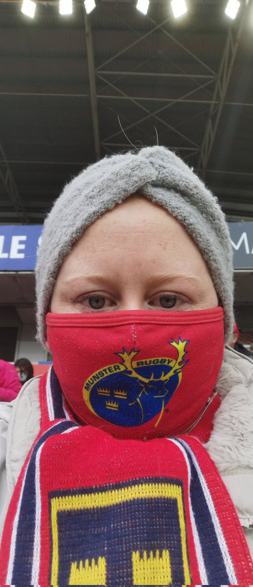stacyhiggins86's tweet photo. @MRSC16 @Munsterrugby #ThomondParkSelfie #MunvWas Great to be back. Come on Munster!!!! https://t.co/q4FeQVRJDb