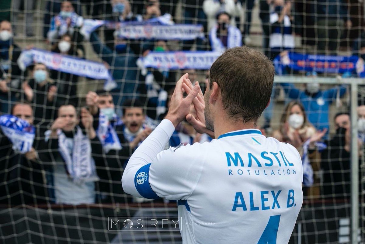Siempre saluda, en las buenas y en las malas
Grande Alex Bergantiños, grande Capi #ForzaDepor