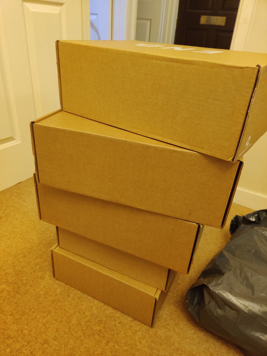 mks802's tweet image. Recent raffle success thanks to @FlareRaffles