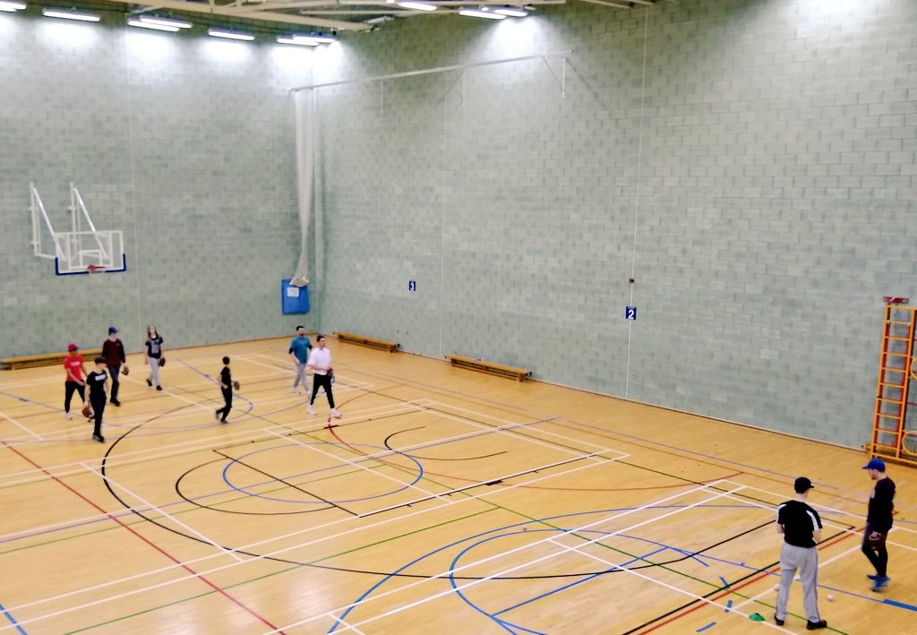 First winter training session of 2022 in the bag. Great to see everyone putting in the work to be ready for the summer! Email info@brightonbaseball.co.uk if you'd like to join us. Every Sunday at Brighton Uni sports centre. <a href="/BritishBaseball/">British Baseball Federation</a> <a href="/bsuk/">BaseballSoftball𝙐𝙆</a> <a href="/GB_Baseball/">Great Britain Baseball</a>