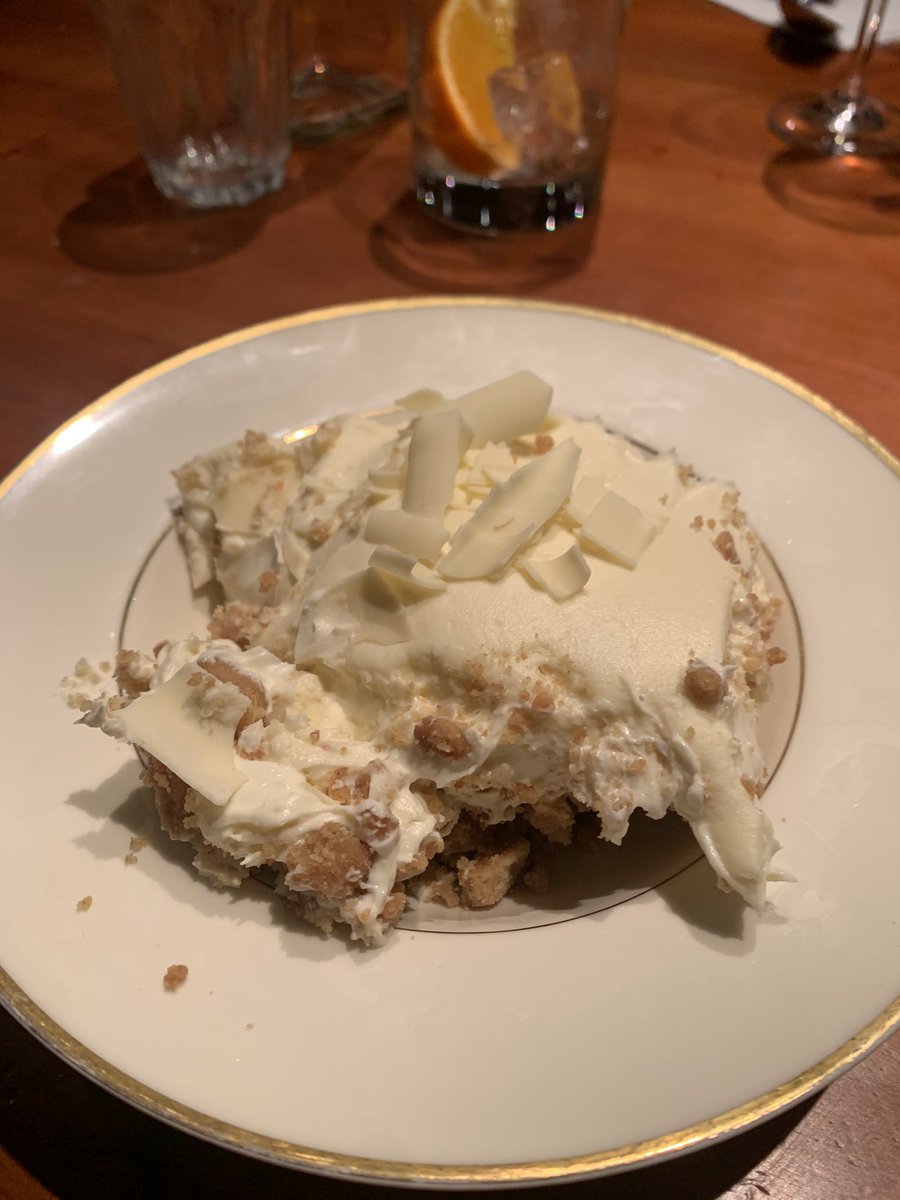 sparkystone95's tweet photo. Desserts #fatgit https://t.co/eEv1aee6gE