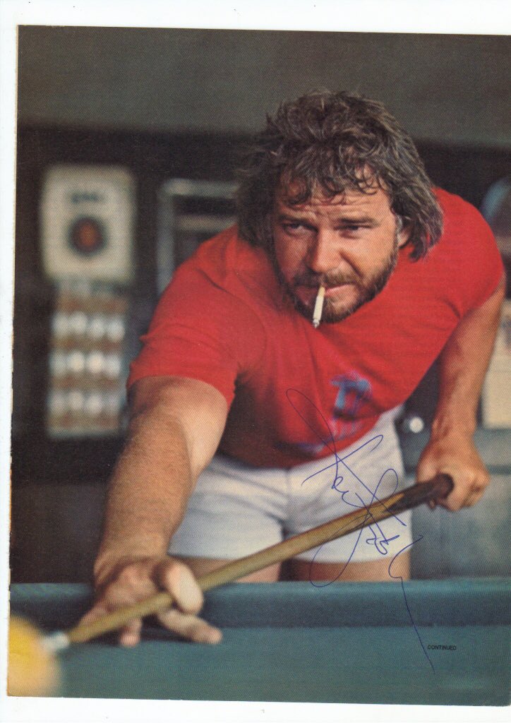 BillTrae's tweet photo. If COVID had existed during the 70s, Ken Stabler wouldโve been combatting it with a pack of Marlboros and a case of Pabst Blue Ribbon. No pony tails and no Invermectin for this QB. #AaronRodgers #AaronRodgersJokes https://t.co/oC9LUAdzEn