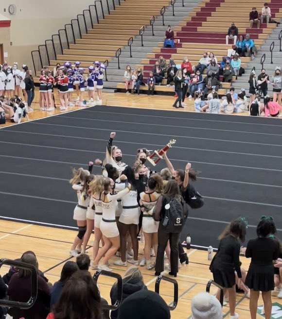 Stevenson Cheer tweet media