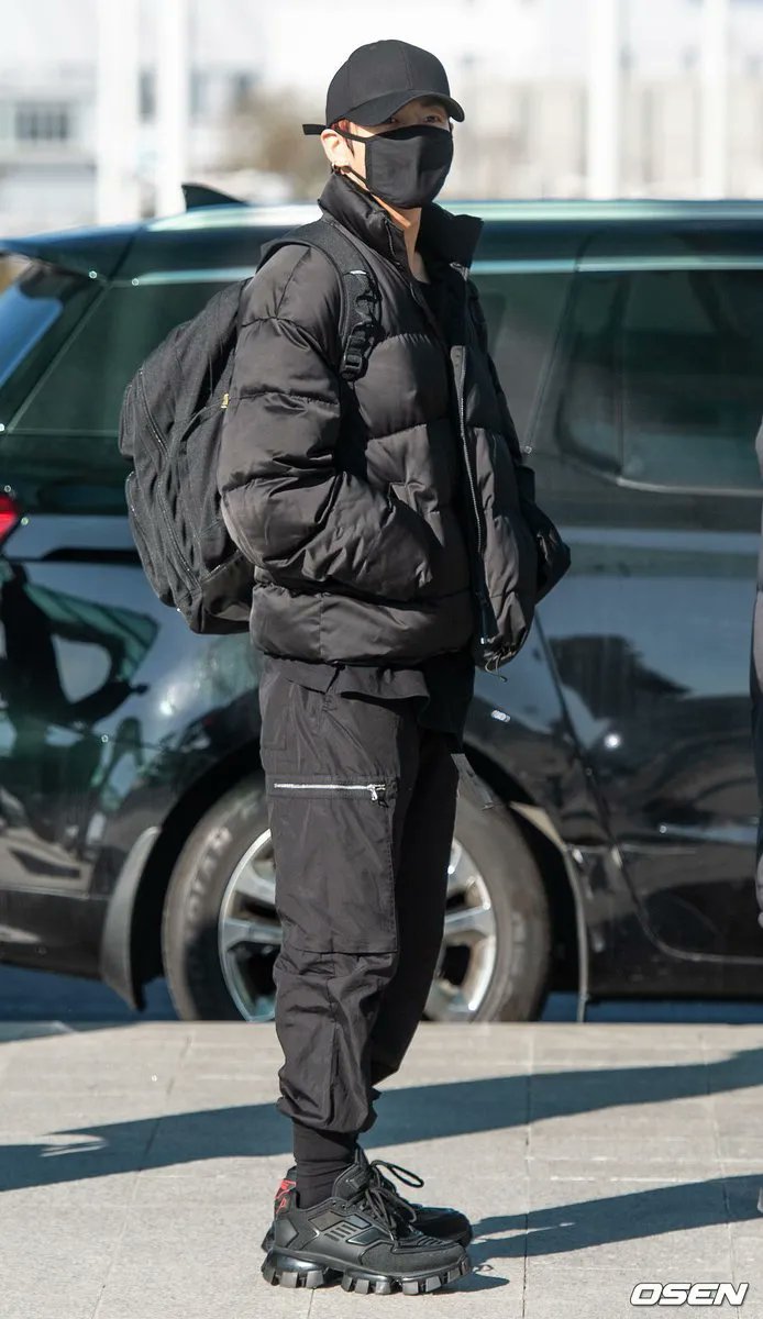 picsofkook's tweet image. his emo fashion &amp;gt;&amp;gt;