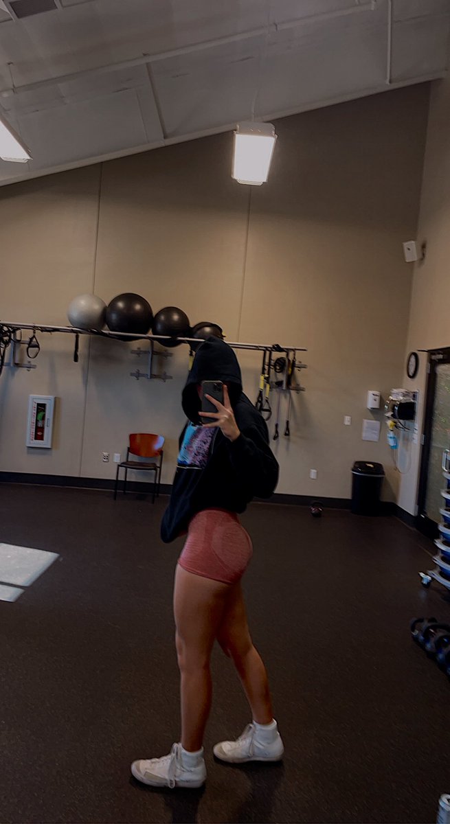 dewzee22's tweet photo. body update: https://t.co/52fMazzwE1