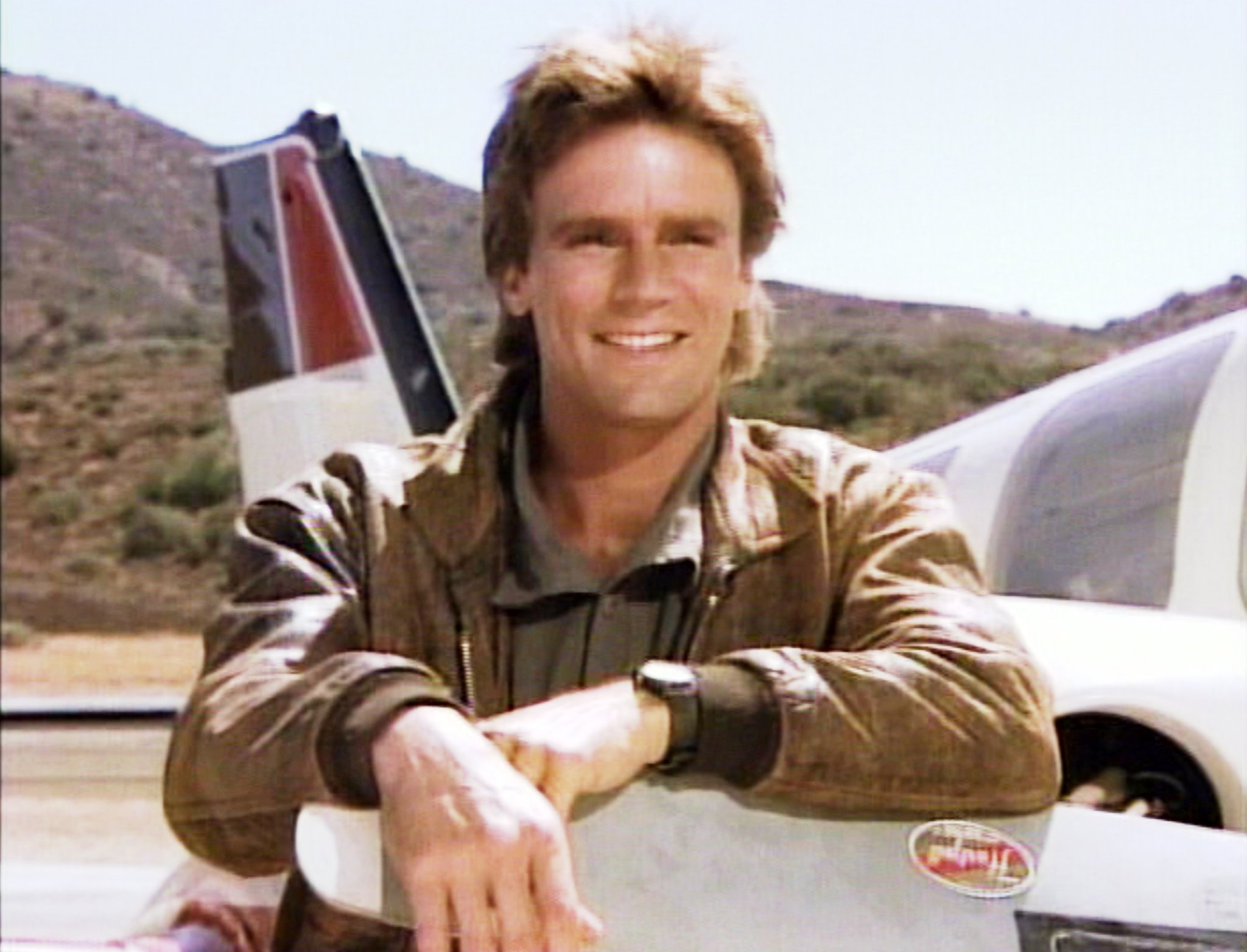 Happy birthday Richard dean anderson  great actor and a pleasure to meet. 