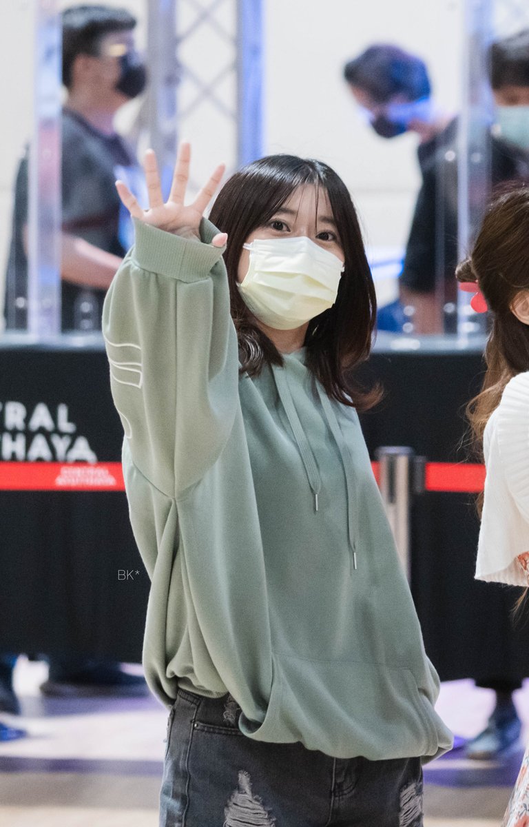 BK_150CM's tweet photo. วันนี้สนุกมากๆ เลย 😊

#MioriBNK48
#大久保美織
#BNK48 https://t.co/Qv6xtBJvGI