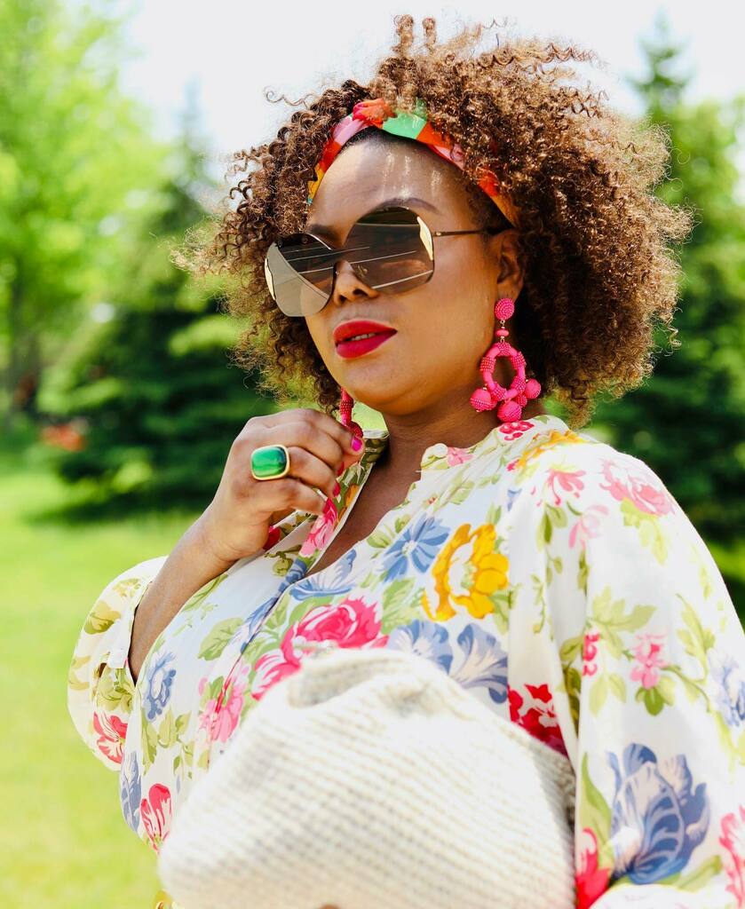 Contrary to popular beliefs, Elegance is NOT a one size fits all! 

There are different types of elegance best believe it or not. 

Hence why I decided to share this in this weekend video. I share 4 types of elegance and their personality. 

Curious to k… instagr.am/p/CZE9L-CruMO/