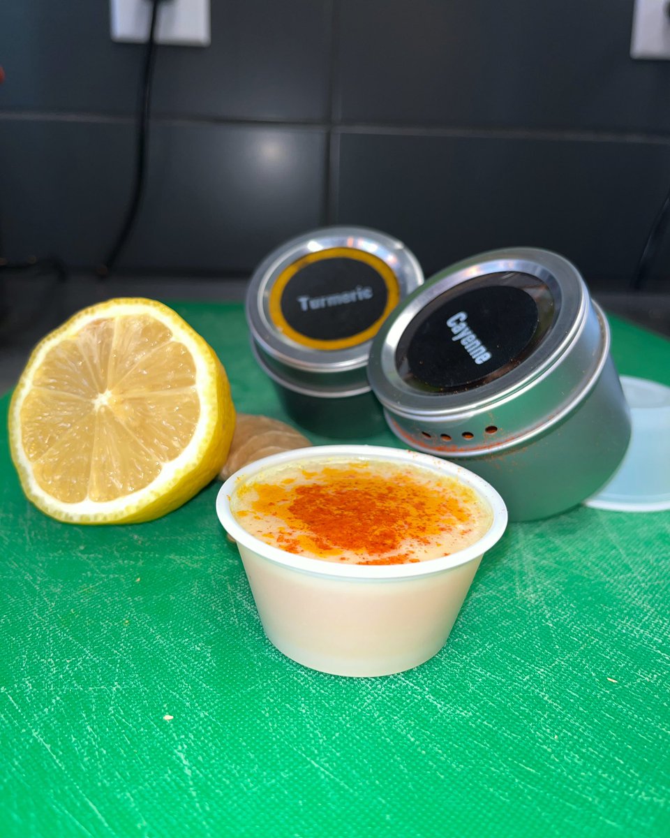 PulpMayfield's tweet image. Looking for something to boost your immunity this Winter?? Try our Ginger Shot! 🍋

Proven to boost immunity💪🏻 aid digestion🍌 reduce inflammation 🔥 and improve brain function 🧠 

•Lemon•Ginger•Cayenne•Turmeric•