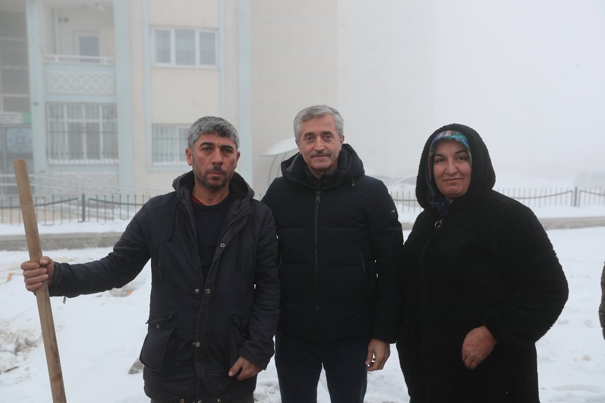 Karla mücadele çalışmalarımızı aralıksız sürdürürken, gençlerle hemhal olup enerjimizi aldık 😉

📍Mavikent Mahallesi