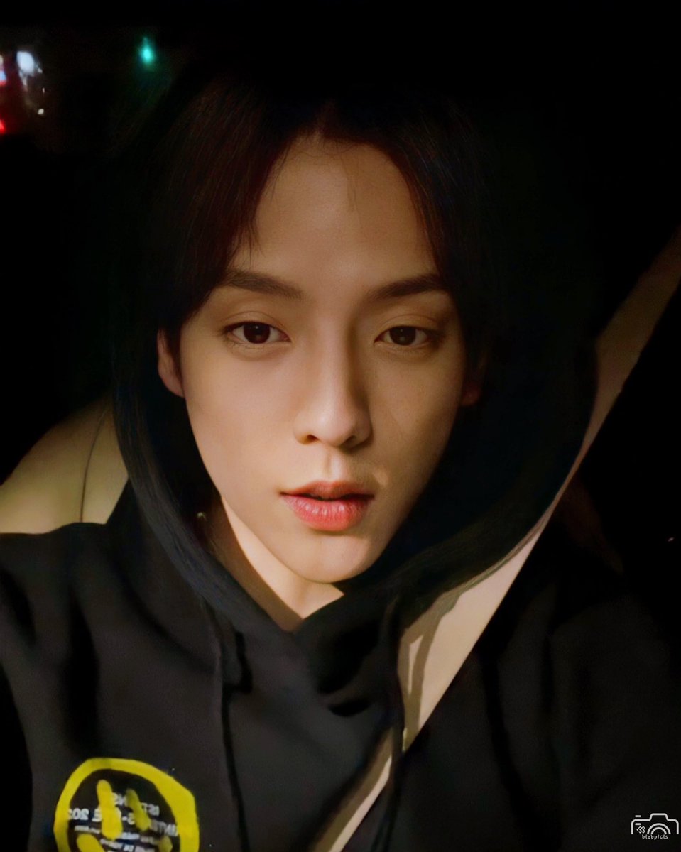 btobpicts's tweet photo. 📸20222301
Minhyuk Instagram Live💙

#LEE_MINHYUK #이민혁 
#BTOB #비투비 @OFFICIALBTOB https://t.co/EdaDDBmqrK
