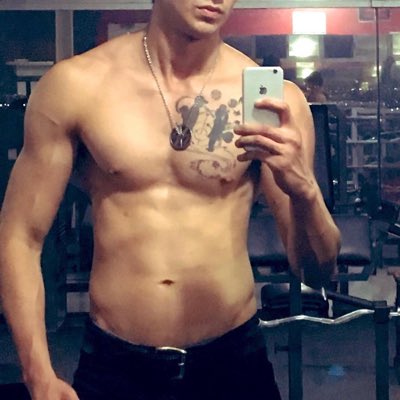 Criro2589's tweet photo. #NuevaFotoDePerfil https://t.co/i7MUBXI1yb