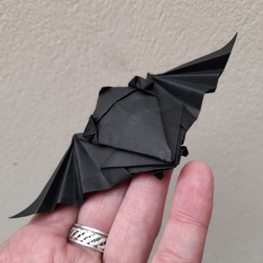 Bat (Frédéric Sabate). Folded by me from Tant, 15x15cm. #origami #origamibat #bats #chiroptera #nocturnalmammals #creatureofthenight #gothic #Batman 🦇