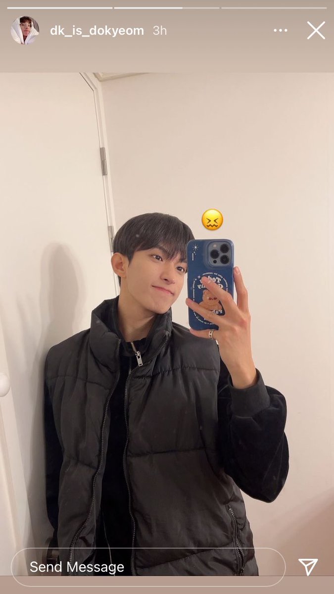sweetmint0218's tweet photo. 220123 : He updates his IG story and a weverse post https://t.co/CSvGi5dWAB