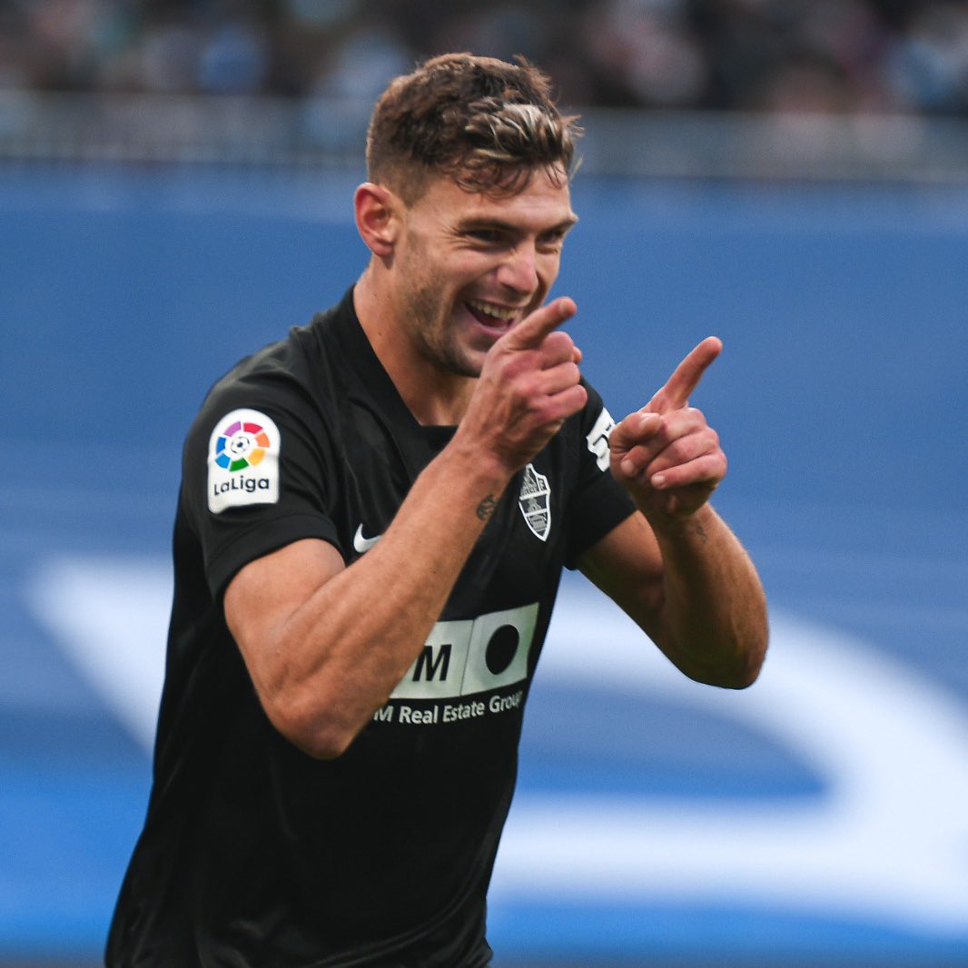 🇦🇷 𝐐 𝐔 𝐄́  𝐇 𝐎 𝐌 𝐁 𝐑 𝐄 💚

#RealMadridElche | #MuchoElche