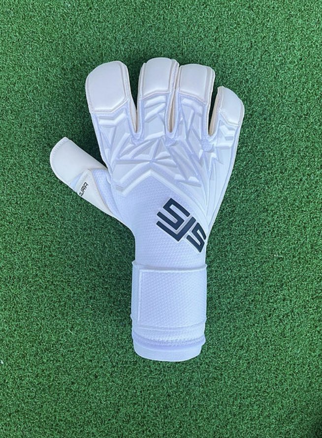 SJSGK_UK's tweet photo. REMAINING STOCK UPDATE 

Size 9 x 1 
Size 10 x 3 

ONLY £22.00!! 

https://t.co/vtafDPpXNa https://t.co/wpyCgruBAT