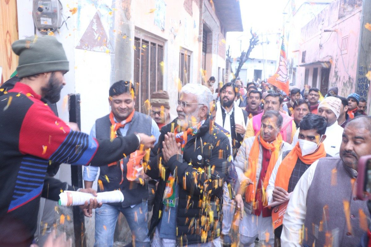 anilKumar2540's tweet photo. गांव सुल्तानपुर में जनसंपर्क करते हुए माननीय प्रदेश अध्यक्ष जी पश्चिमी क्षेत्र के पदाधिकारी जनपद सहारनपुर के पदाधिकारी और देवबंद विधानसभा के विधायक श्रीमान कुंवर बृजेश सिंह जी का मार्गदर्शन प्राप्त हुआ https://t.co/f6U8t1Nlvx