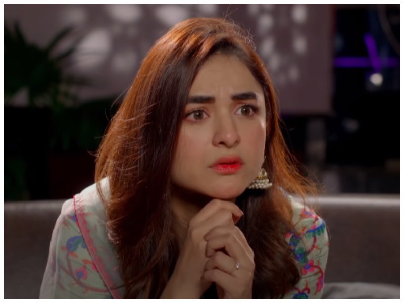 Mst_Albia's tweet photo. "arey uncle jii aapko jo bhi kehna hoga na pls ghar jake kahiye ga, kabse aapki batein (bakwaas :3) sune ja rahi hoon, main bohot pareshan hoon", not everytime Mahjabeen roasting Sarwar &amp; ultimately giving him a reality check time to time!
#YumnaZaidi #2YearsOfPKS https://t.co/lBu5OYcYt2