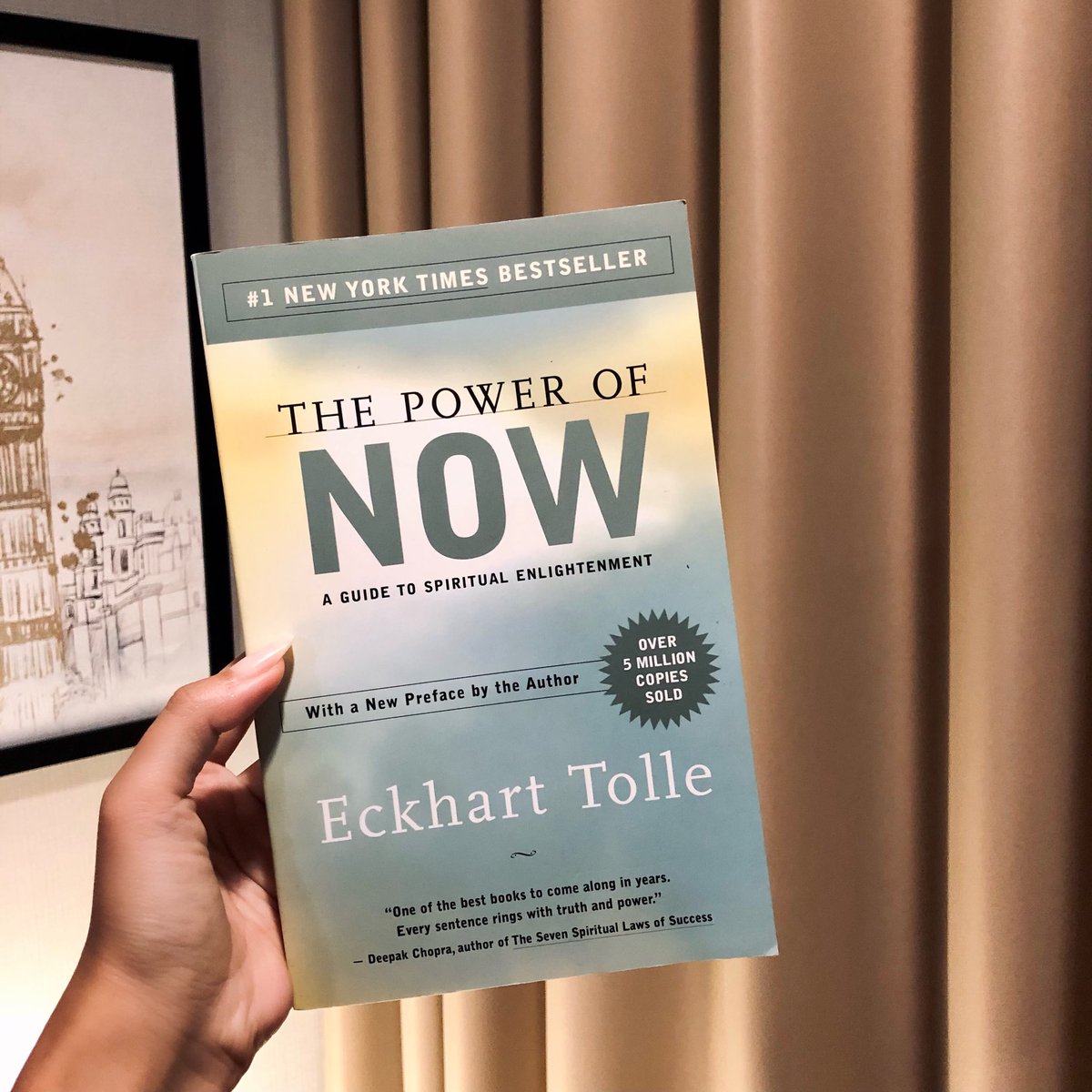 The Power of Now เป็นหนังสือเกี่ยวกับการตระหนักรู้ในตนเอง รู้ว่าเราไม่ใช่ความคิด ไม่ใช่ความรู้สึกของเรา สอนให้อยู่กับปัจจุบัน และบทเรียนอีกเยอะแยะมากมาย ถ้าอ่านจบแล้วจะมารีวิวนะคะ ☁️

#lsbreads #bbreads
instagram.com/p/CZFFBjvvM3J/