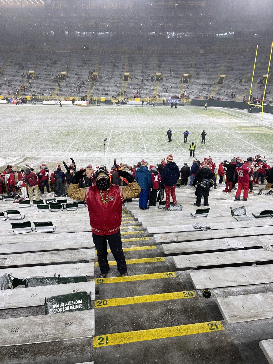 ChrisAlanMills's tweet photo. Coming home with a W. #fttb #ninersinvasion @49ers #niners https://t.co/0Dbt9Pb5hh