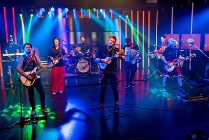 12 Monos tweet media