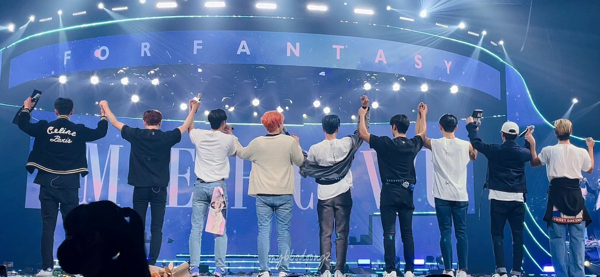 mybbodoong2's tweet photo. 정말 너희가 행복했으면 좋겠다 https://t.co/RN7YzJS8rh