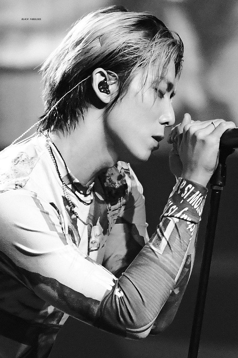Black__fabulous's tweet photo. 220123 HQ 
ROCK @SF9official #휘영 #hwiyoung #フィヨン #sf9 https://t.co/Uasl6Vu7hO