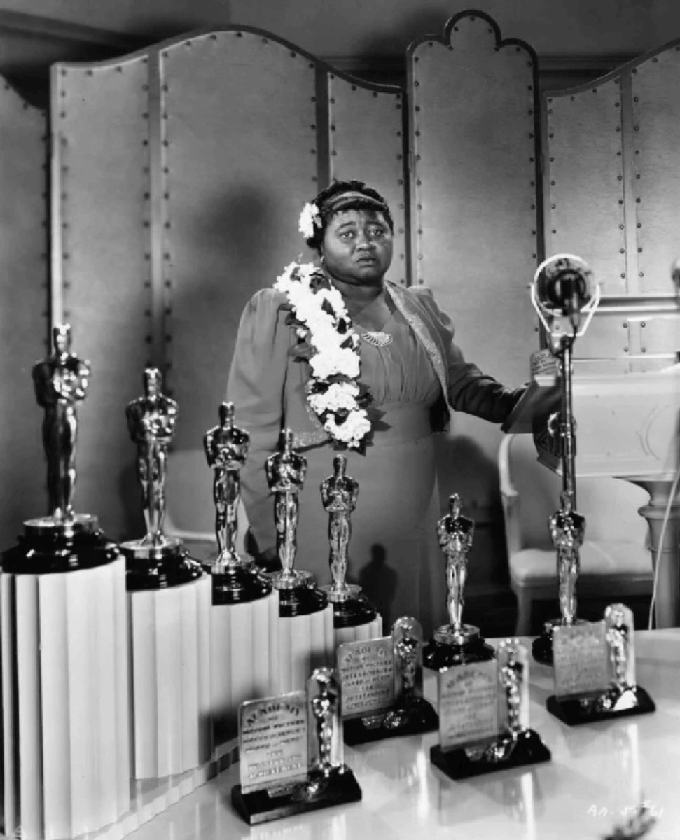Let me stand up and clap for Hattie McDaniel who never got her due even when she won an Oscar for Gone With the Wind she couldn’t even sit with other actors at the ceremony because of her skin color #HattieMcDaniel #BlackTwitter #Oscars
