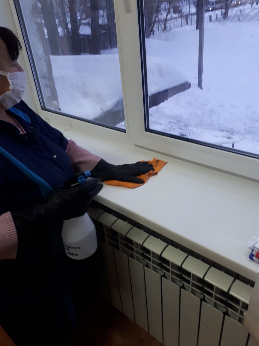 Дезинфекция всех помещений колледжа продолжается и проводиться в соответвии с СанПин от 30.06.2020 № 3.1/2.4 3598-20