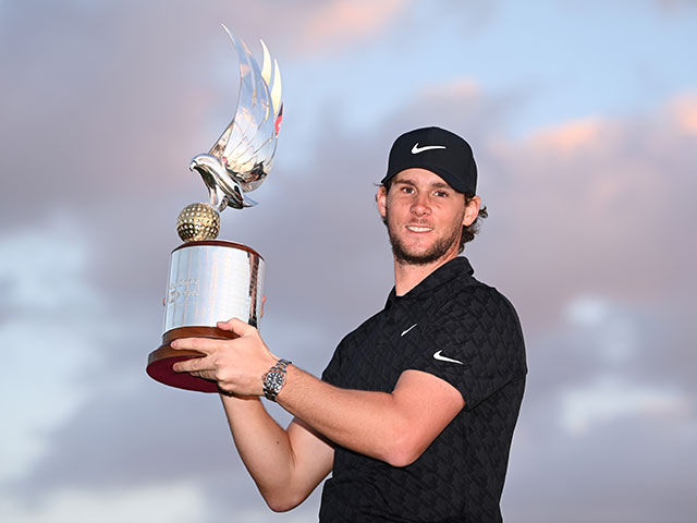 MyGolfWay's tweet photo. El jugador belga @Thomas_Pieters raya la perfección y gana el Abu Dhabi HSBC Championship 2022. Aquí su bolsa de palos ⛳️🏆👇 https://t.co/g95eHIKwyn https://t.co/mHdrkbUpcZ