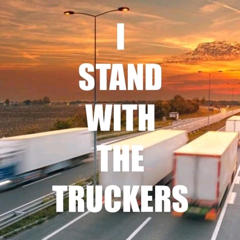 italgal67's tweet photo. The truckers have become the official opposition in Canada. 

#IStandWithTruckers #NoVaccineMandate https://t.co/j9LTZtWbby