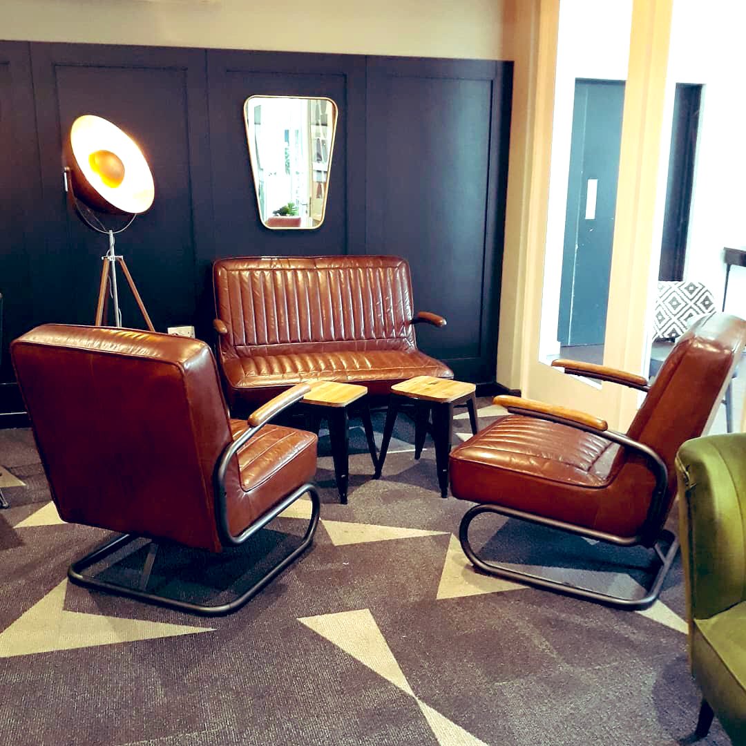 #BrumHour We boast stylish seating to sit and enjoy a nice cuppa! ☕️ <a href="/BrumHour/">#BrumHour 🐝 Networking with #Birmingham</a> 

Photo credit: Angela Whyborn