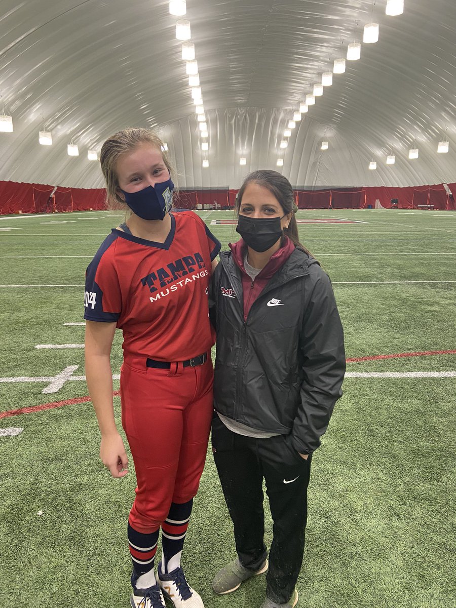 Thank you so much <a href="/HarvardSB/">Harvard Softball</a> for the great camp! I learned tons of information and drills that I will be taking home with me. Also huge thanks to <a href="/coachjennyrohn/">Jenny Rohn</a> @HSBcoachallard and <a href="/bkalman23/">Brooke Kalman</a> for the great instruction and feedback!