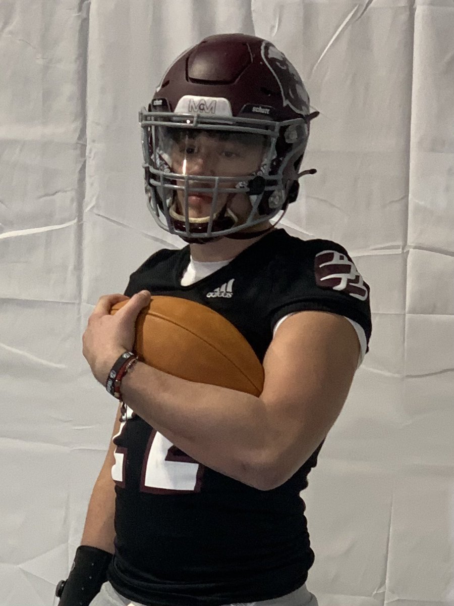 FriesenhahnJake's tweet photo. Blessed to receive an official offer from McMurry University. Thank you  @CoachGarciaMCM and @McMURRYFOOTBALL for the great visit yesterday. https://t.co/iSIfUXIi0Y