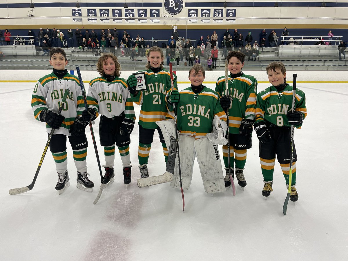 YouthHockeyHub's tweet photo. **** SQUIRTACULAR ****

Edina Green gets by Edina White in an OT shootout thriller to grab the skates in the Bronze division. Colton Bang nets the GWG and MVP honors. https://t.co/pTeenFq4nw