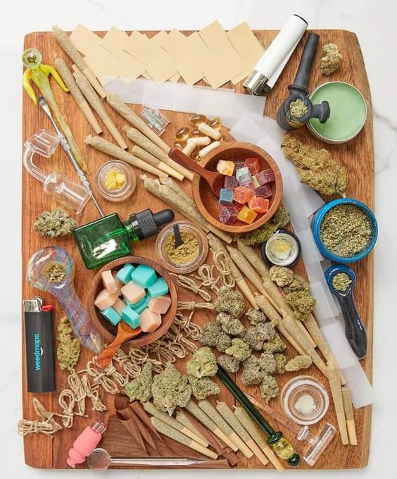 My type of charcoochie board https://t.co/ZL8lyLumVn<a href="/tag/newprofilepic"class="tags"><span>#newprofilepic</span></a>