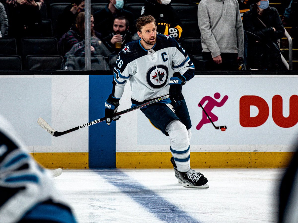 Great to have you back, Wheels! 

#Gophers x #PrideOnIce

📸: <a href="/NHLJets/">Winnipeg Jets</a>