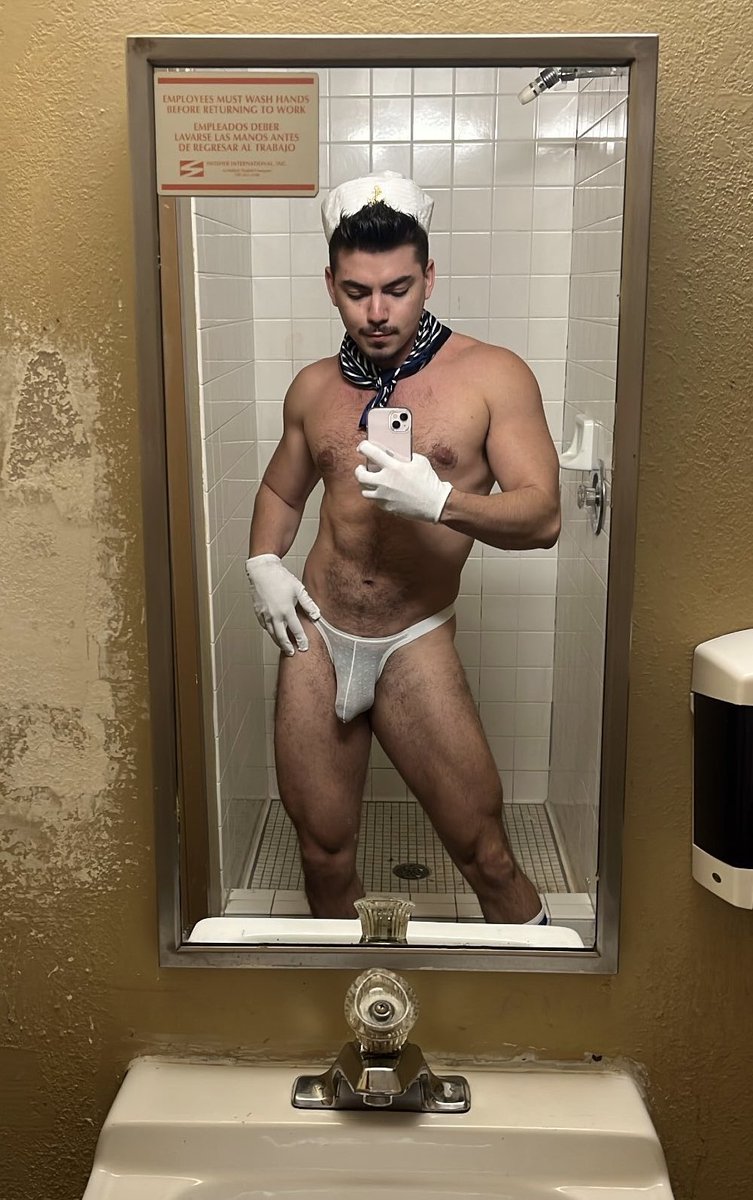 lowkeyboy__'s tweet photo. i’ve heard y’all like sailors ⚓️ https://t.co/jixL2MIFLD
