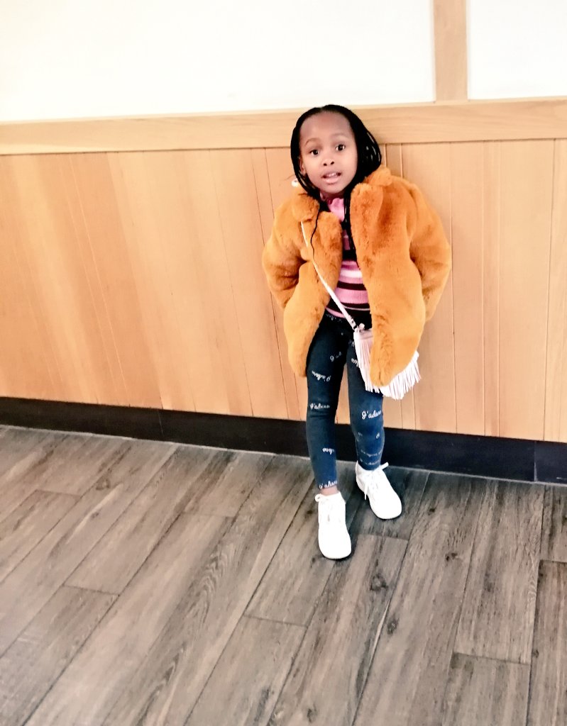 Keba_Sei's tweet photo. Girlfriend likes pics 📸💣❤️
#minime #modelbaby #modelpose https://t.co/aVEIYtWRum