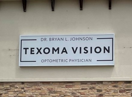 Make sure customers can easily see your location with lighted box signs like this one. Ask us about making one for you.