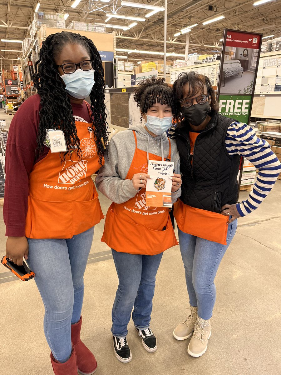 Home Depot #0106 tweet media