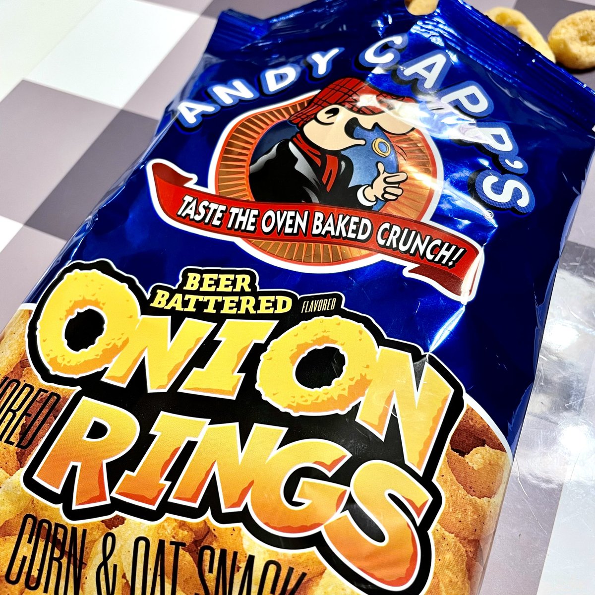 SparklingIt's tweet photo. Have always loved #hotfries …did not know that #andycapps also made #onionring #snacks. Of course had to try them. Another solid contender if you like #funyuns.
#snack #chips #cornsnack #weekendsnack #chipsaremyweakness #buttheyalsogivemestrength https://t.co/YjyUxY44d7