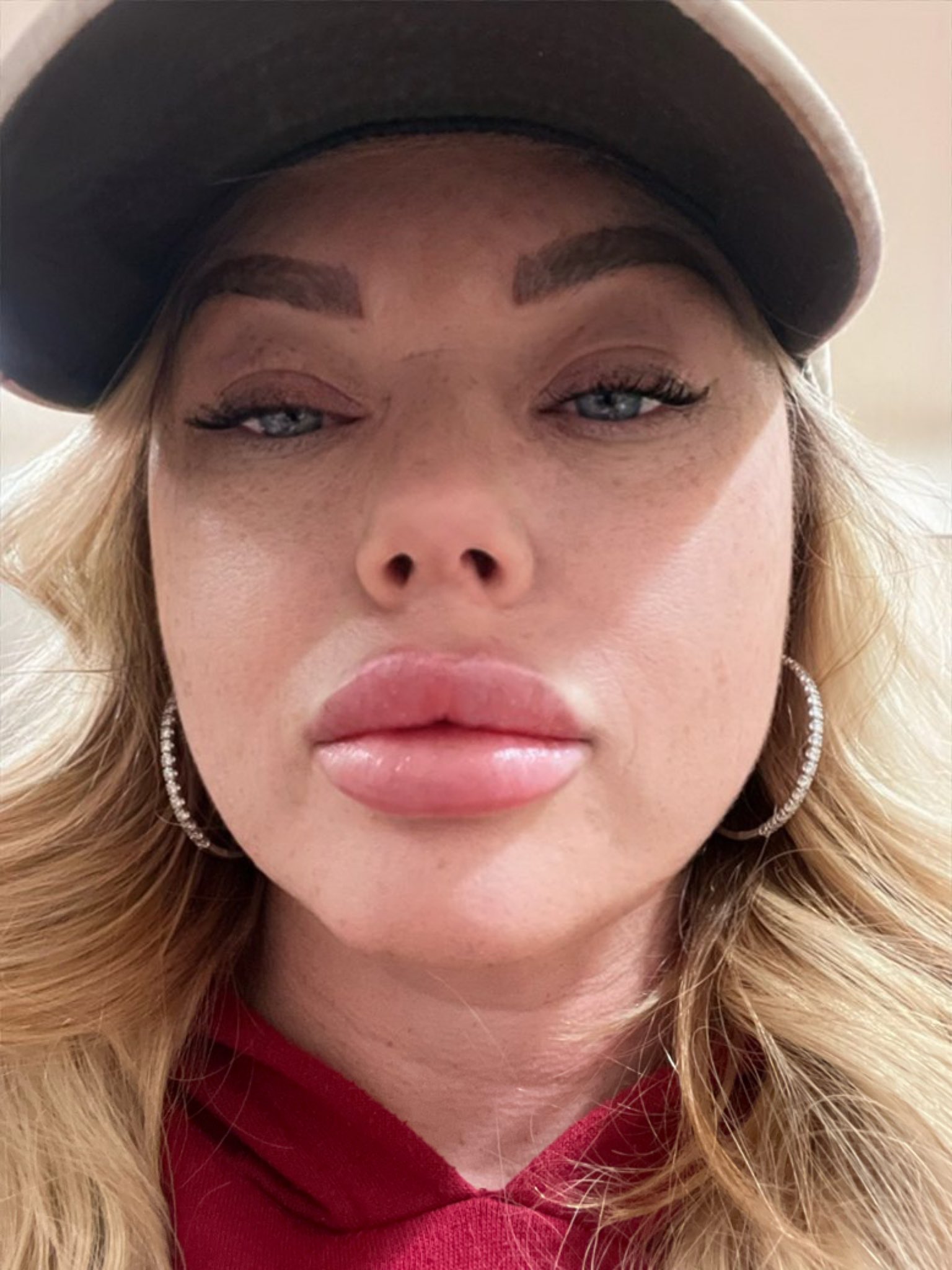 Katrina Thicc on Twitter: "I’m at Walmart right now high as a kite