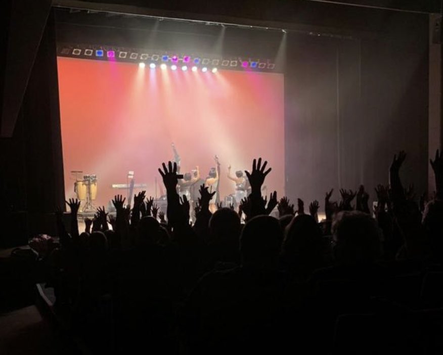 Two great shows this weekend… Friday was Wellingborough. Saturday was sold out in Maidstone. Thanks for having us ❤️ Next stop 30/01/22 at The Brindley Theatre Runcorn.