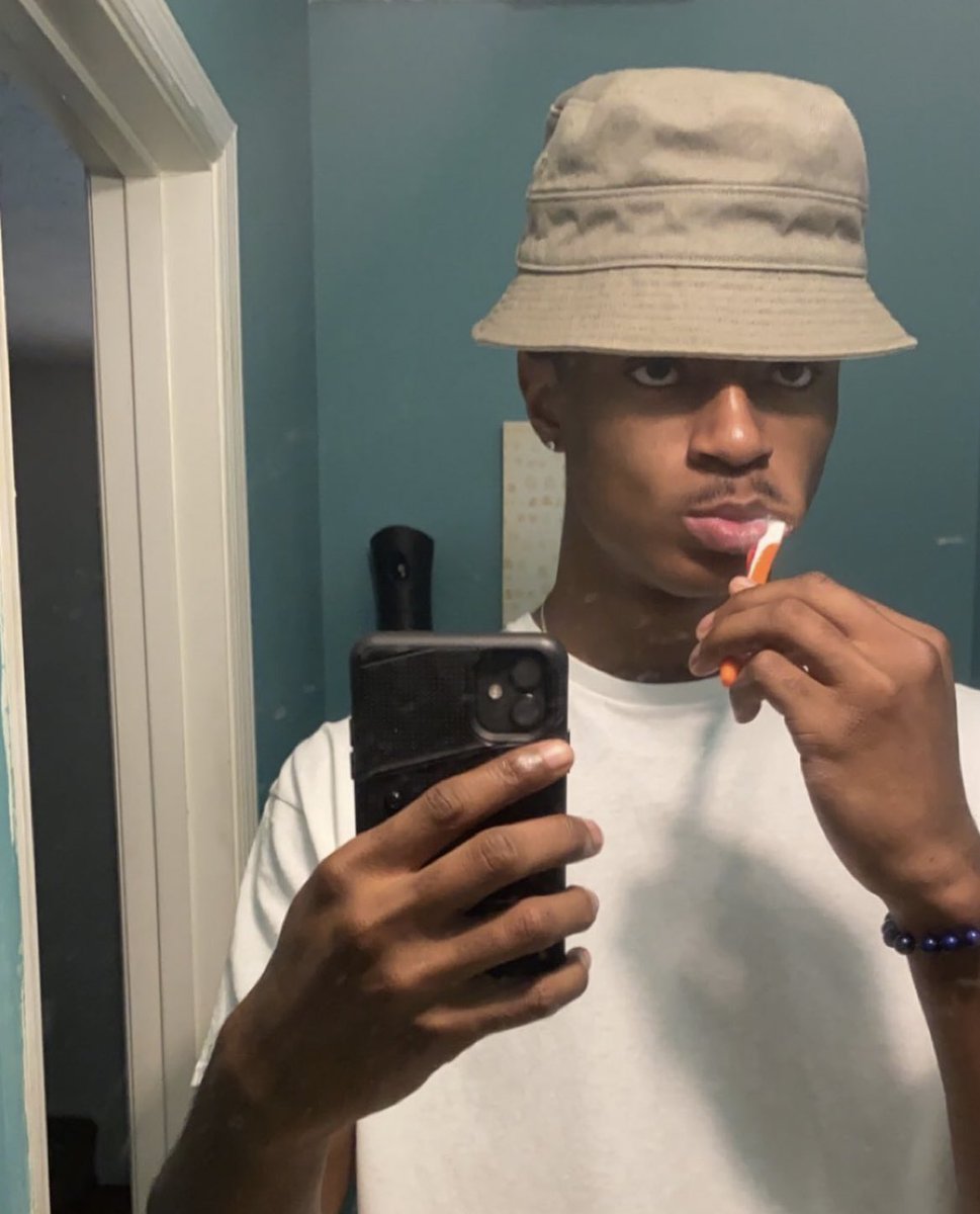 weirdostan's tweet photo. https://t.co/Bg99QLCOix