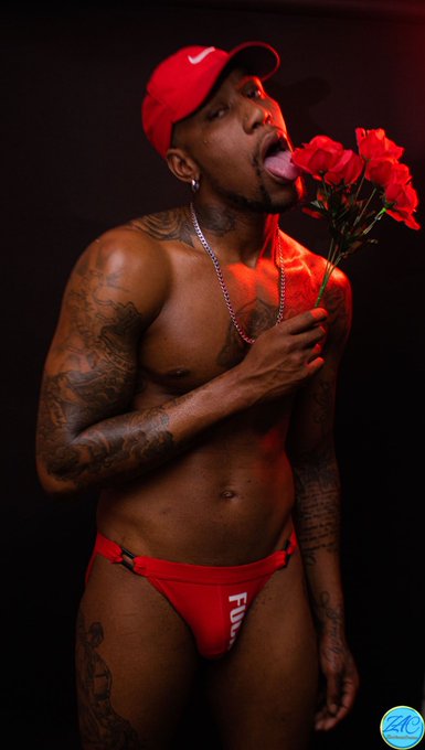 Love me or hate me envy me lust me Either way it&rsquo;s still me for me!!! https://t.co/T0gJH165l2<a href="/tag/dallas"class="tags"><span>#dallas</span></a><a href="/tag/poolside"class="tags"><span>#poolside</span></a><a href="/tag/masculinebottom"class="tags"><span>#masculinebottom</span></a>